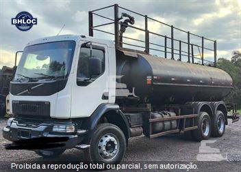 Caminhão Volvo VM 330 6x4 2p (Diesel) (E5)