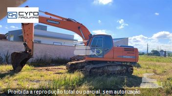 Escavadeira Doosan DX225LC