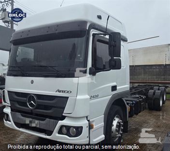 Caminhão Mercedes-Benz Atego 2430 6x2 2p (Diesel)(E5)