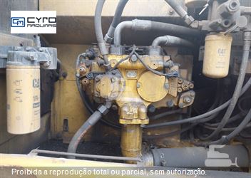 Escavadeira Caterpillar 320DL