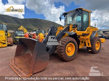 Pá Carregadeira Volvo L60F