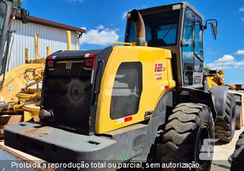 Pá Carregadeira New Holland 12D
