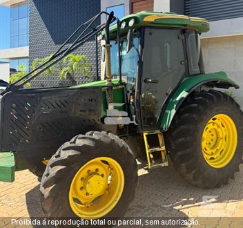 Trator Agrícola John Deere 5080E