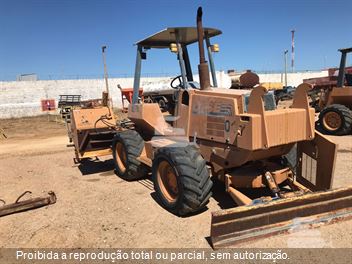 Valetadeira Case 860