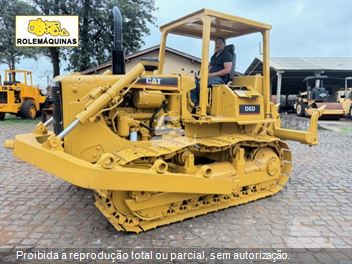 Trator de Esteira Caterpillar D6D