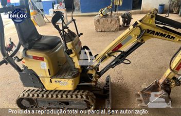 Mini-Escavadeira Yanmar SV08