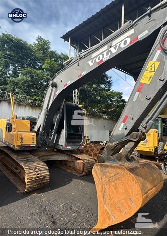 Escavadeira Volvo EC140DL