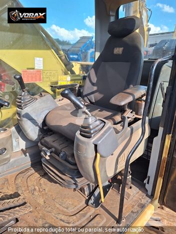 Escavadeira Caterpillar 336DL