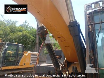 Escavadeira Caterpillar 320D2L