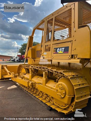 Trator de Esteira Caterpillar D6G