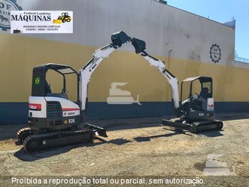 Mini-Escavadeira Bobcat E26