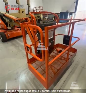 Plataforma Aérea (Elevatória) JLG E450 AJ