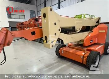 Plataforma Aérea (Elevatória) JLG E450 AJ