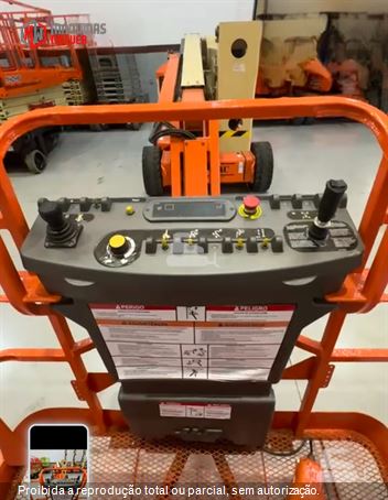 Plataforma Aérea (Elevatória) JLG E450 AJ