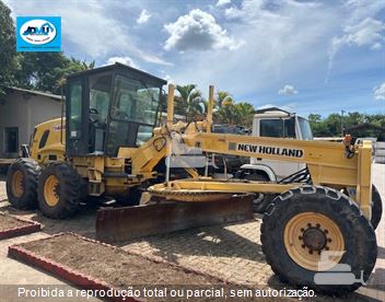 Motoniveladora New Holland RG140B