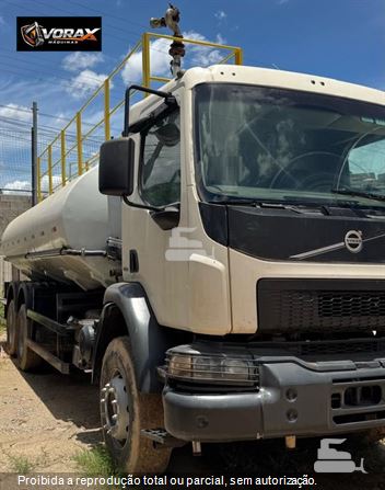 Caminhão Volvo VM 330 6x4 2p (Diesel) (E5)
