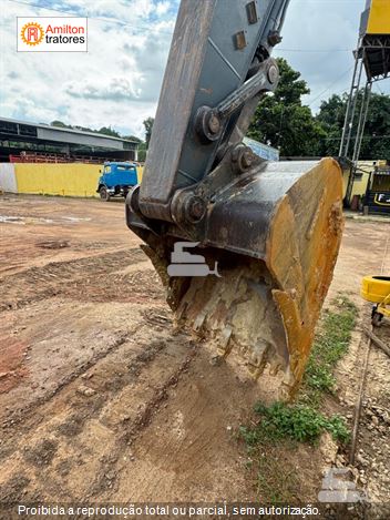 Escavadeira Volvo EC140DL