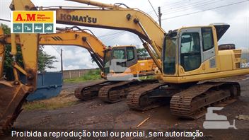 Escavadeira Komatsu PC200