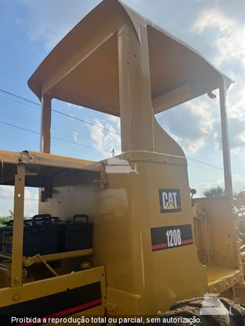 Motoniveladora Caterpillar 120B