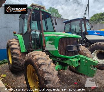 Trator Agrícola John Deere 6415 (106cv)