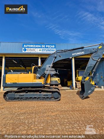 Escavadeira Hyundai R220LC-9