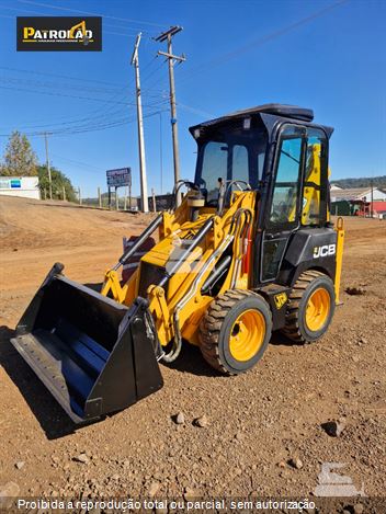 Mini-Retroescavadeira JCB 1CX