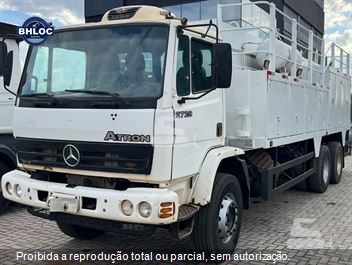 Caminhão Mercedes-Benz Atron 2729 6x4 2p (diesel) (E5)