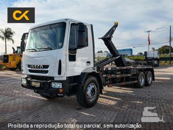 Caminhão Iveco TECTOR 260E30 6x4 2p (Diesel)(E5)