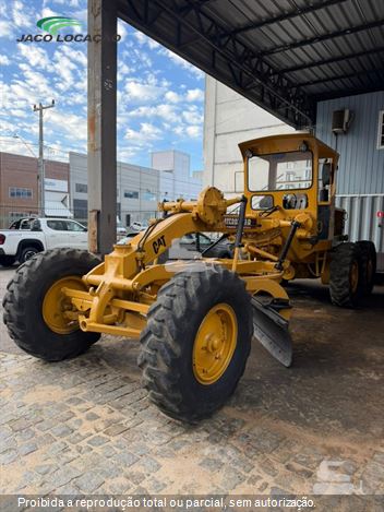 Motoniveladora Caterpillar 120B