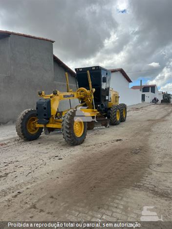 Motoniveladora Komatsu GD555-3