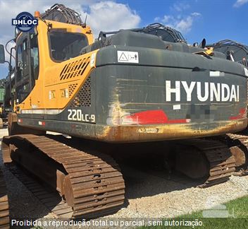 Escavadeira Hyundai R220LC-9