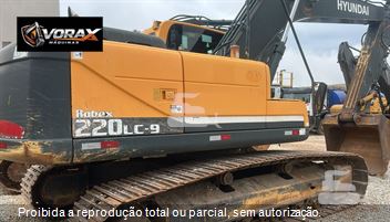 Escavadeira Hyundai R220LC-9