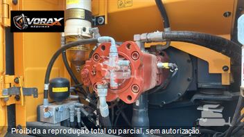Escavadeira Hyundai R220LC-9