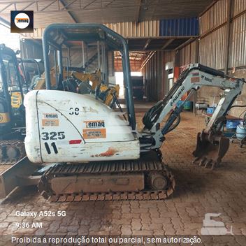 Mini-Escavadeira Bobcat X325