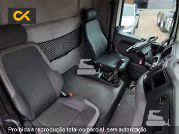 Caminhão Volkswagen 24-280 E Constellation 6x2 2p (Diesel)(E5)