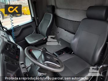 Caminhão Volkswagen 24-280 E Constellation 6x2 2p (Diesel)(E5)