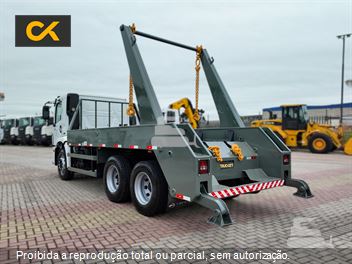 Caminhão Volkswagen 24-280 E Constellation 6x2 2p (Diesel)(E5)