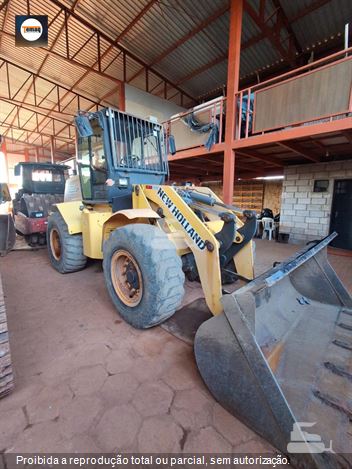 Pá Carregadeira New Holland 12D