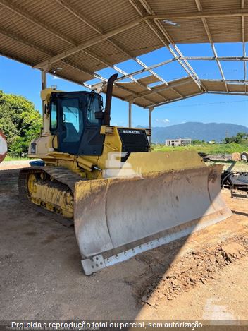 Trator de Esteira Komatsu D61-EX