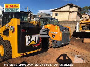 Mini-Carregadeira Case SV185