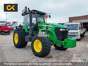 Trator Agrícola John Deere 7215J