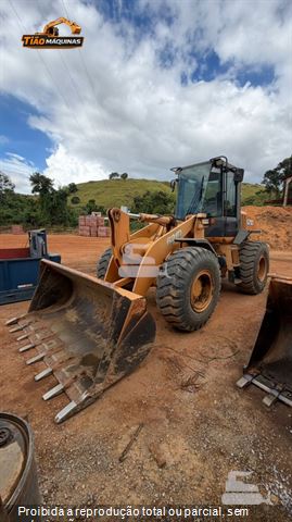 Pá Carregadeira Case 621D