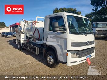 Caminhão Volkswagen 11-180 Delivery 2p (diesel)(E5)