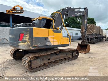 Escavadeira Volvo EC140DL