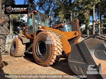 Pá Carregadeira Case 821E