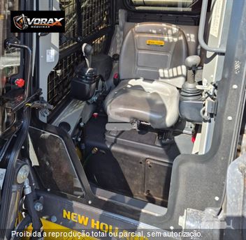 Mini-Carregadeira New Holland L330