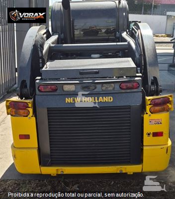 Mini-Carregadeira New Holland L330