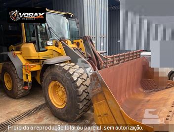 Pá Carregadeira Volvo L120 F