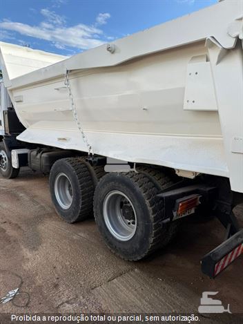 Caminhão Mercedes-Benz 2726 6x4 2p (diesel)