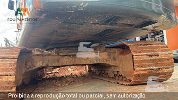 Escavadeira Hyundai R220LC-9